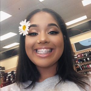 Meet your Posher, Andrea